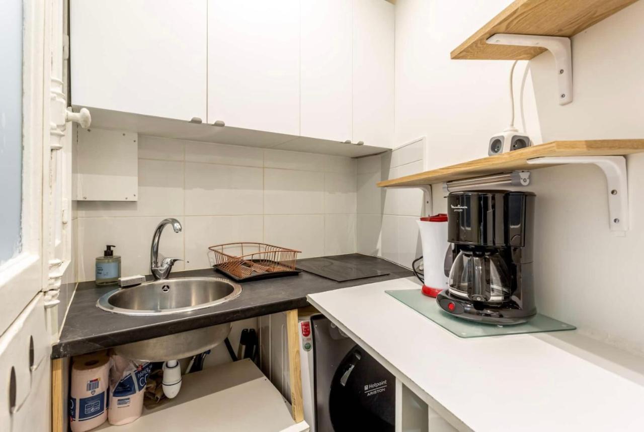 Abbesses - Superbe Appartement Avec Cheminees ปารีส ภายนอก รูปภาพ