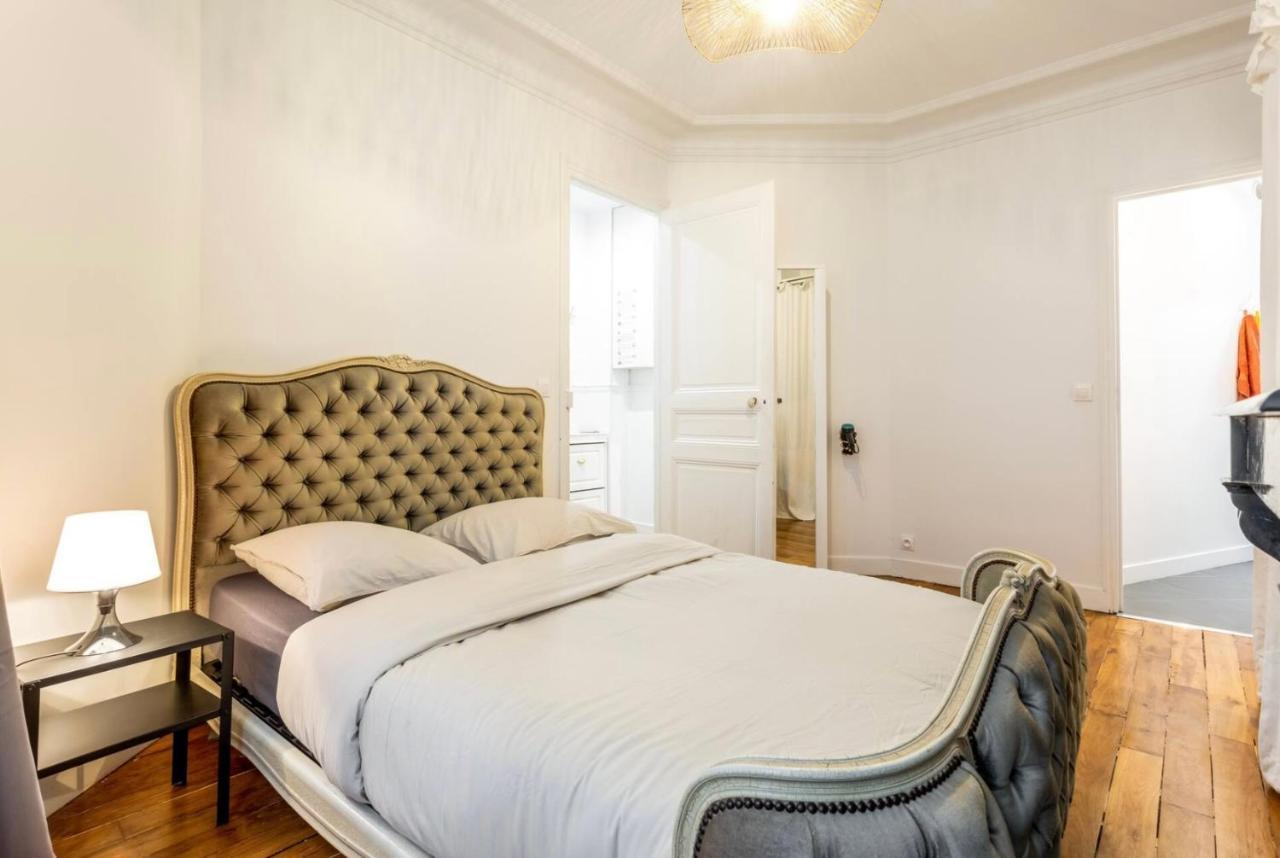 Abbesses - Superbe Appartement Avec Cheminees ปารีส ภายนอก รูปภาพ